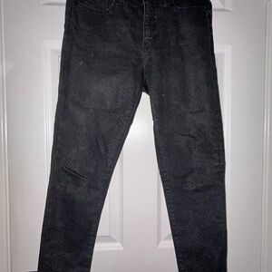 Women’s Black Skinny Jeans size 29P